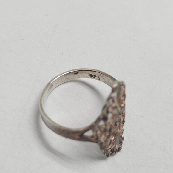 Vintage Sterling Silver Floral Filigree Ring Size 9 Total Weight 2.81 grams - Picture 5 of 8